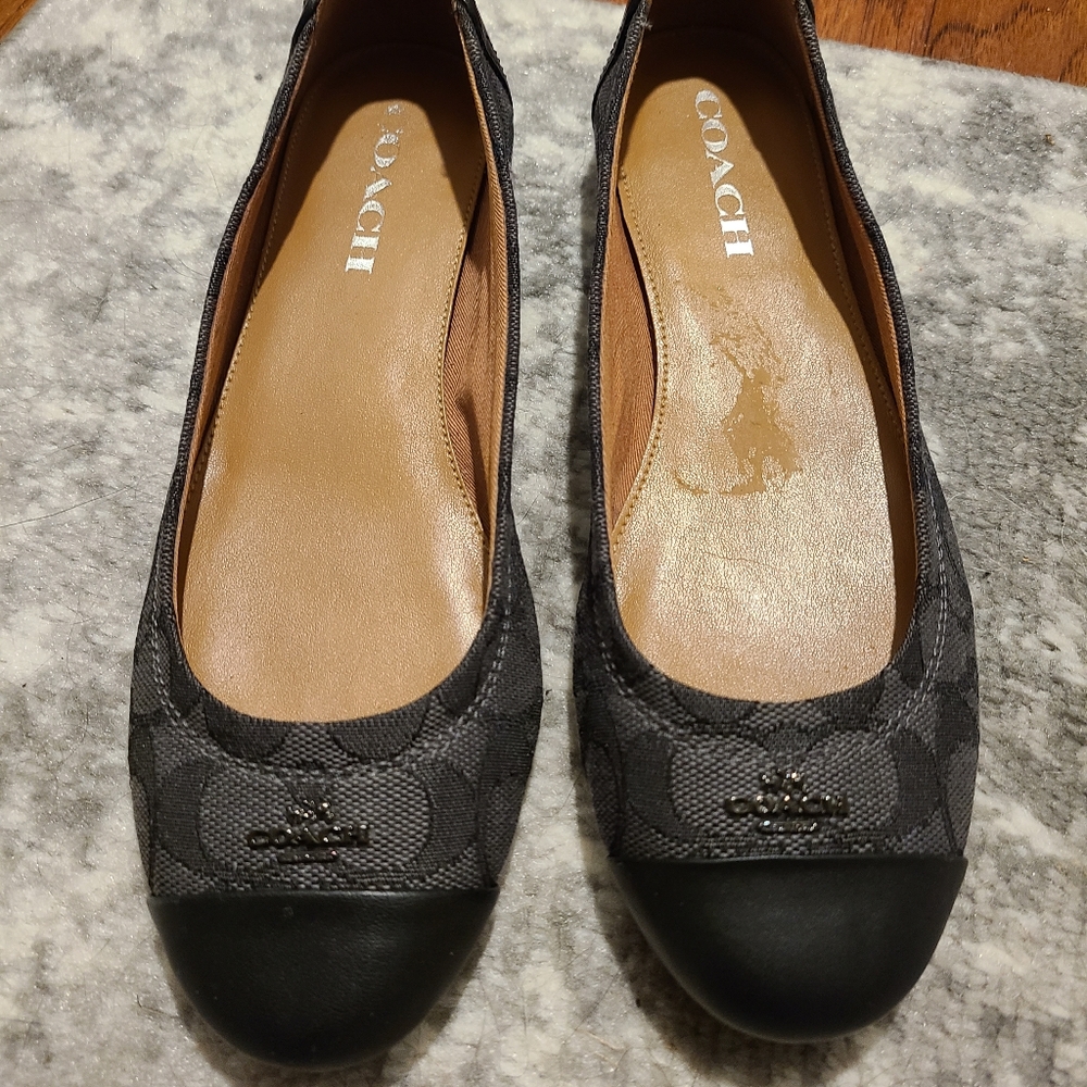 Coach flats size 6.5
